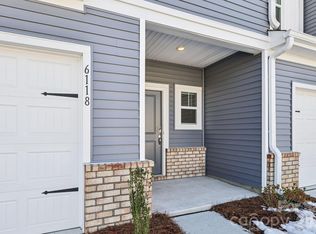 9008 Foggy Brook Loop, Charlotte, NC 28216
