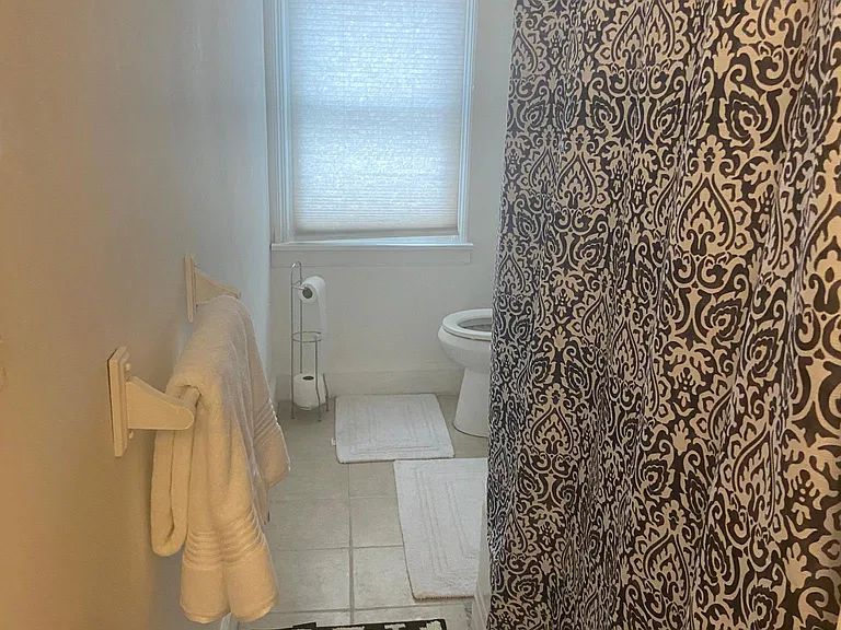 450 Belgrade St — Photo 18