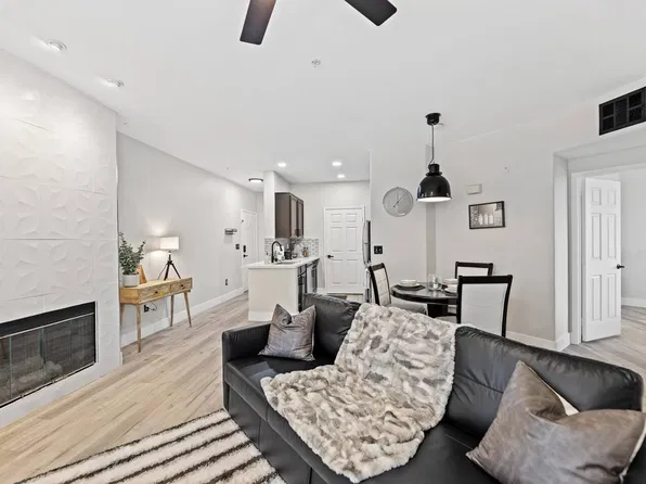 7189 S Durango Dr, Las Vegas, NV