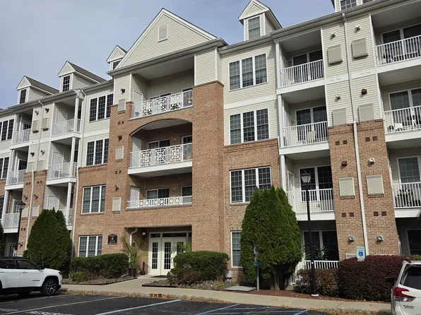 6220 Brookhaven Ct #20, Riverdale, NJ 07457