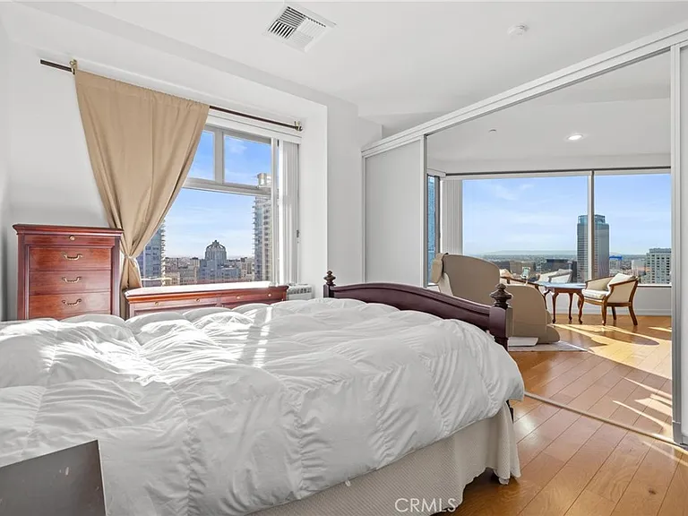 801 S Grand Ave #1611 — Photo 5