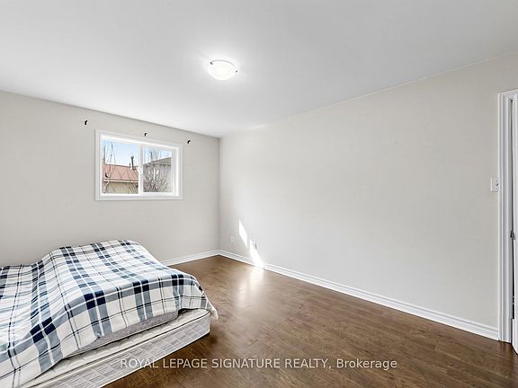 5th image of 15 Gainsborough Rd