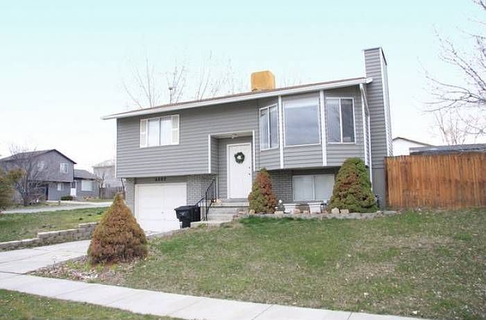 1st image of 6082 S Park Wood Dr