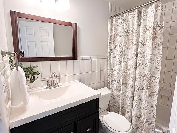 5th image of 8300 W Jefferson Ave #101