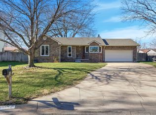 10236 W May Ct, Wichita, KS 67209