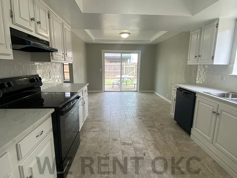 3611 Wynn Cir #1 — Photo 7