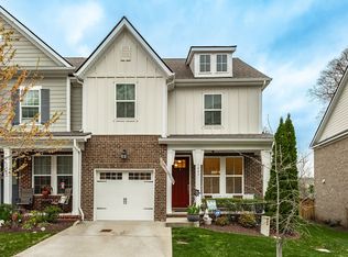 1009 Livingstone Ln, Mount Juliet, TN 37122