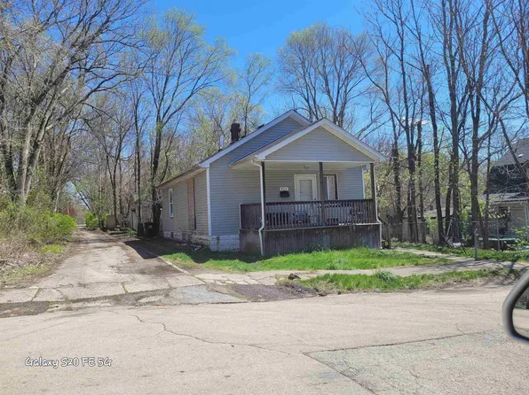 411 Irving Ave, Rockford, IL 61101