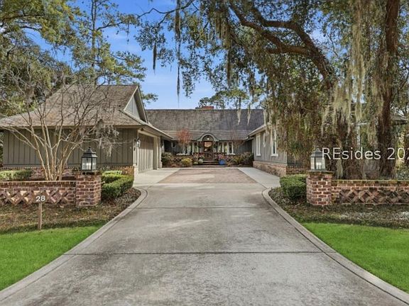 3rd image of 28 Pine Island Rd