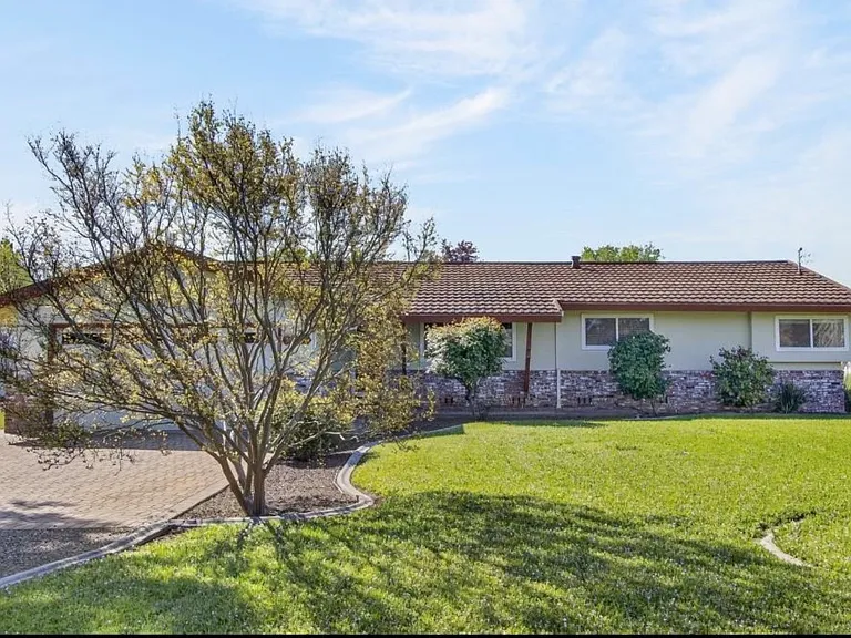 3167 Baseline Rd — Photo 3