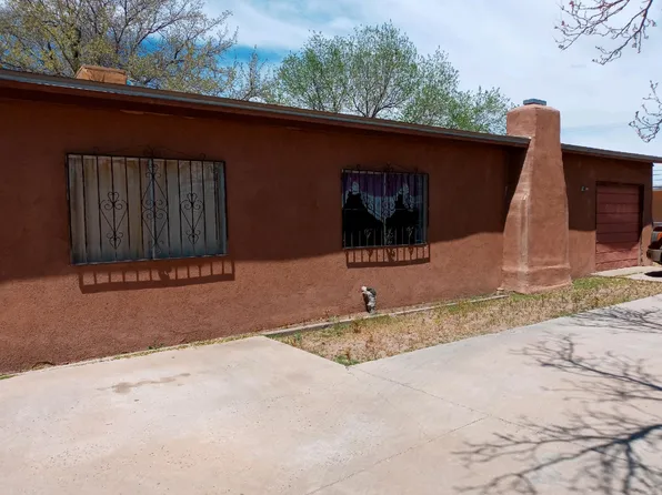 3105 Eames Rd SW, Albuquerque, NM 87105