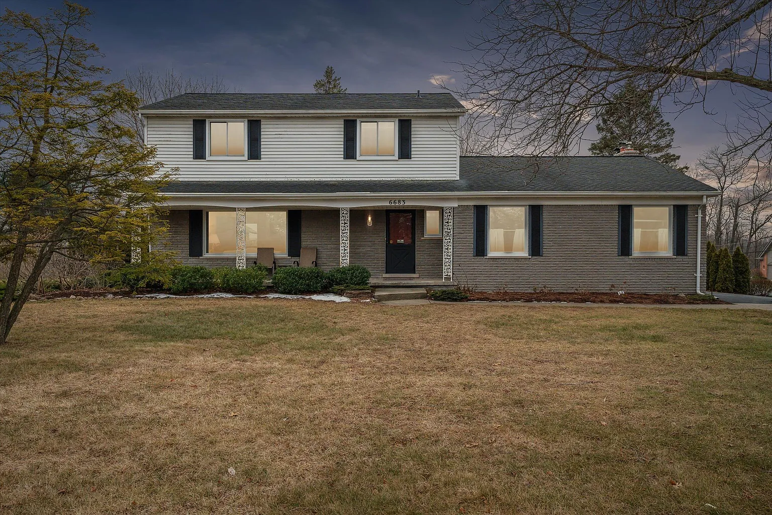 6683 Willow Rd photo 1