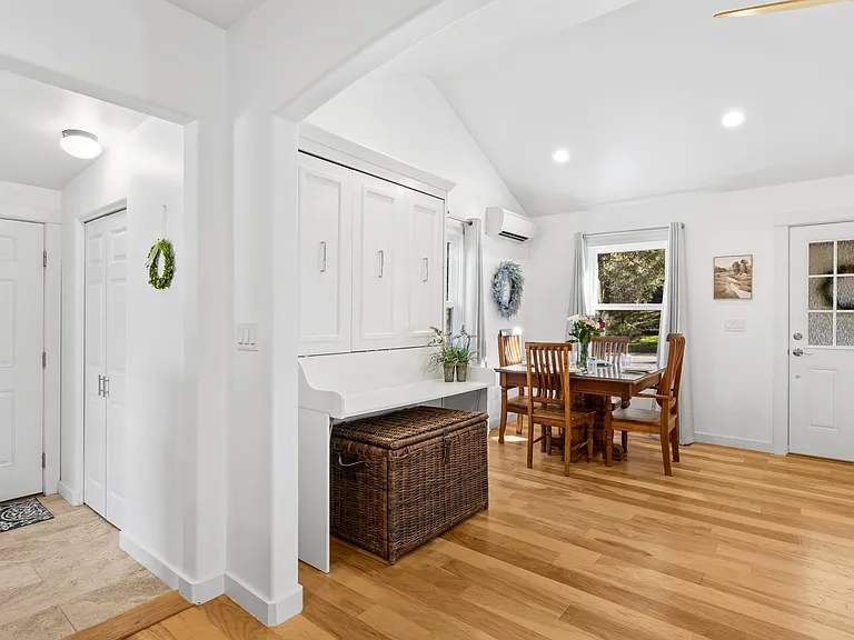 740 Sterling St — Photo 19