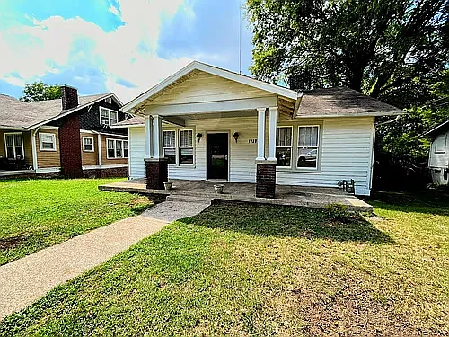 2 bed, 1224 sqft, $1,995 — Photo 1