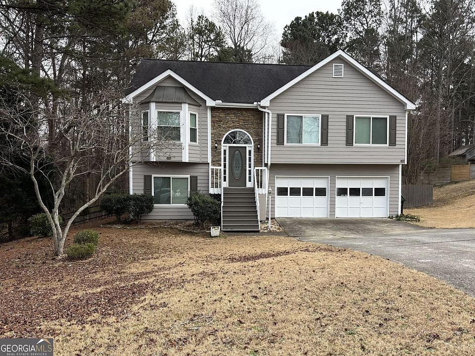 1st image of 3410 Camens Ct NE