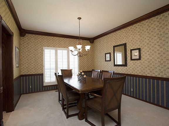 Elegant Formal Dining