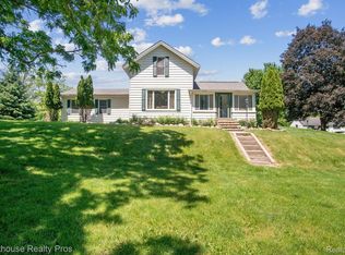 67640 W Eight Mile Rd, South Lyon, MI 48178