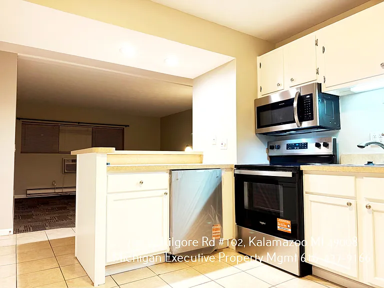 756 W Kilgore Rd #102 — Photo 7