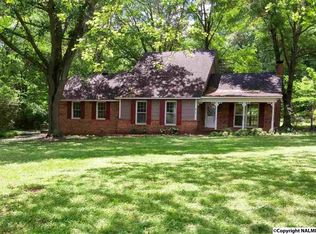 3211 Mountainview Dr SE, Decatur, AL 35603
