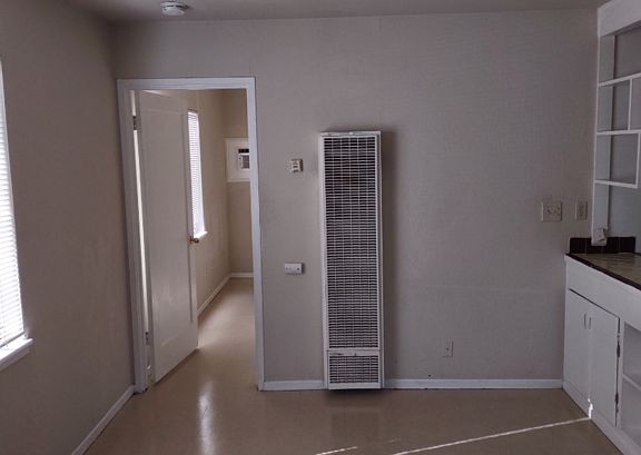 2nd image of 763 Bowles St APT 1