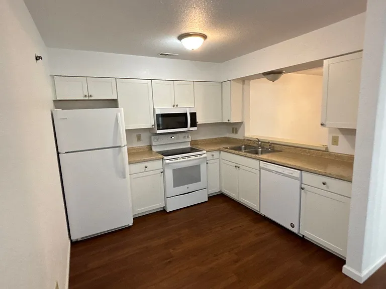 1092 Mace Rd #25 — Photo 1