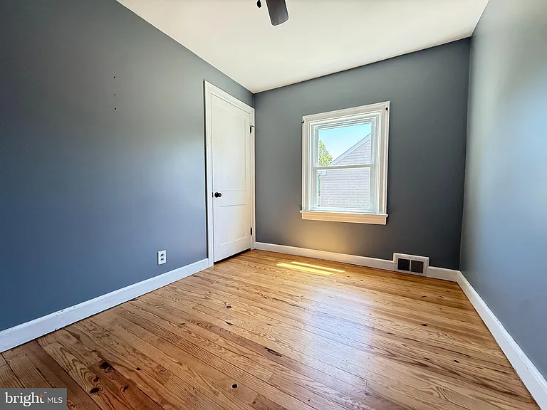 210 Kuser Rd — Photo 15