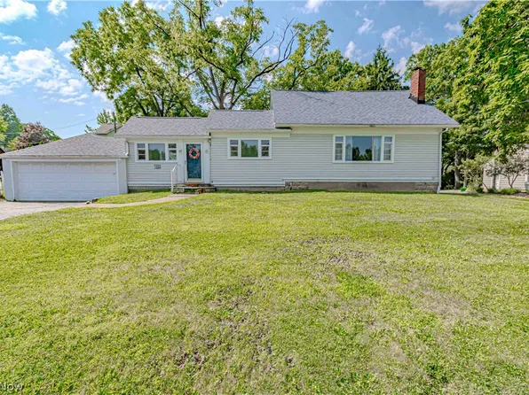 1684 Graham Rd, Silver Lake, OH 44224