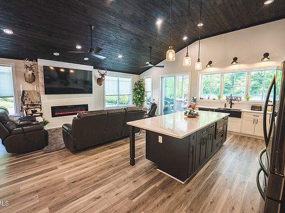 27th image of 622 Earls Hollow Rd