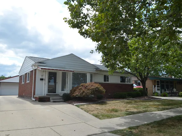 13815 Spruce St, Southgate, MI 48195