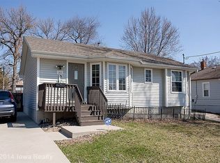 1303 Bundy St, Des Moines, IA 50315