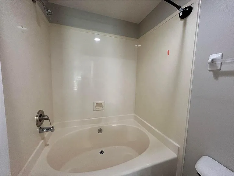 6626 Woodside Ct E — Photo 26