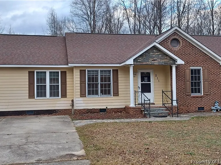 211 Sheffield Ct — Photo 29