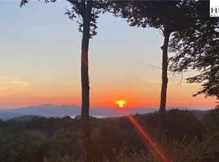 220 Northridge Rd #F-23, Banner Elk, NC 28604