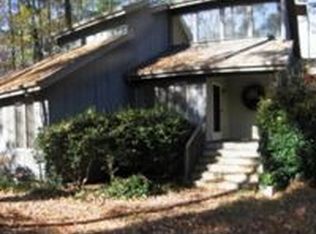 6620 Glen Forest Dr, Chapel Hill, NC 27517
