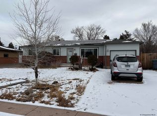 923 McGovern Ave, Cheyenne, WY 82001