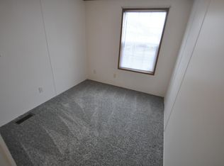 77 Meadowbrook Park Dr, Iron Ridge, WI 53035