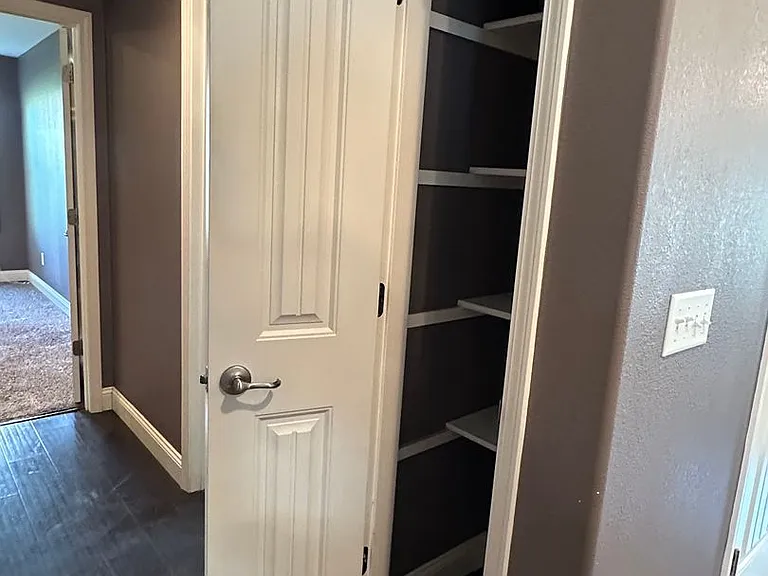 335 Lyle Curtis Cir — Photo 26