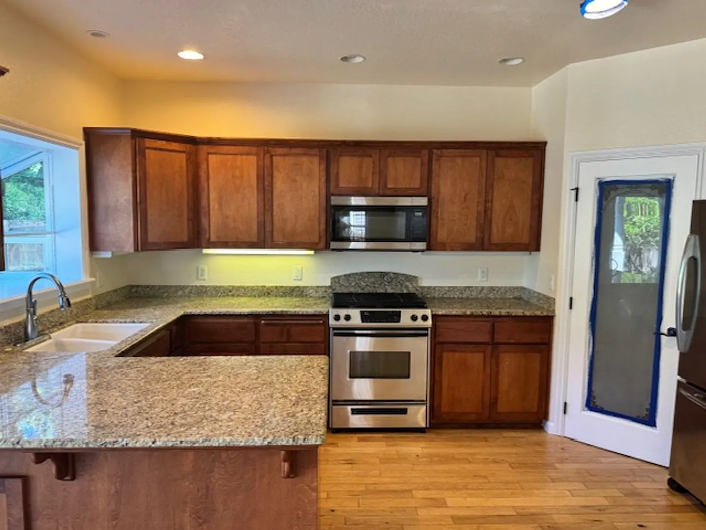 New To Market/ Large 2 Story Home On Private Dead End Street/ Coming Soon — Photo 2