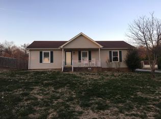 3915 Armstrong Rd, Springfield, TN 37172