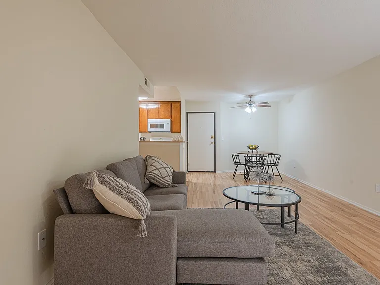 Riverside Terrace Apartments — Photo 20