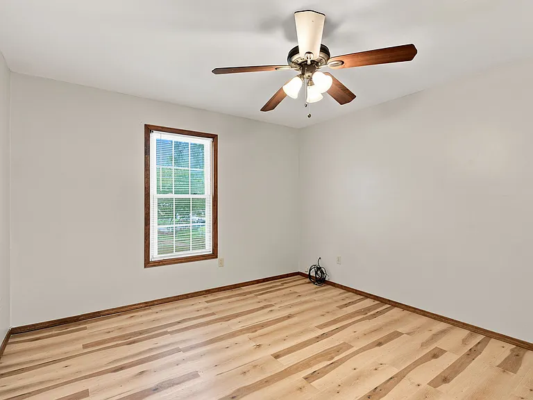 6322 Hancock Ave — Photo 10