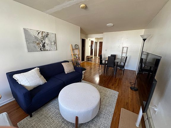 4th image of 7518 Caldwell Ave #1