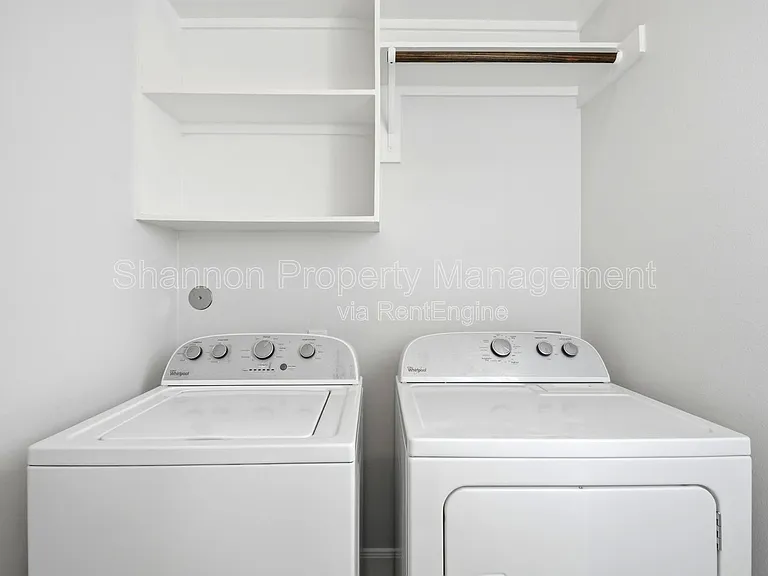 8239 Cambridge St — Photo 22