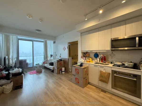 32 Forest Manor Rd, Toronto, ON