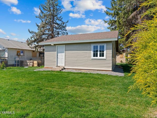 810 S 6th Ave, Yakima, WA 98902