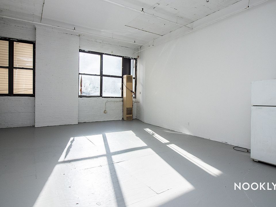1st image of 1085 Willoughby Ave #104