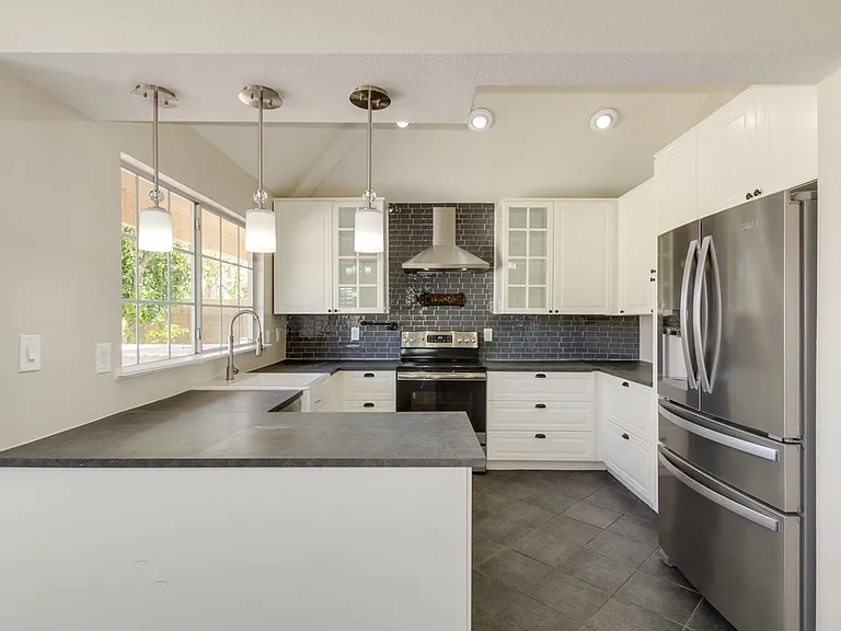 4314 E Juanita Ave — Photo 19