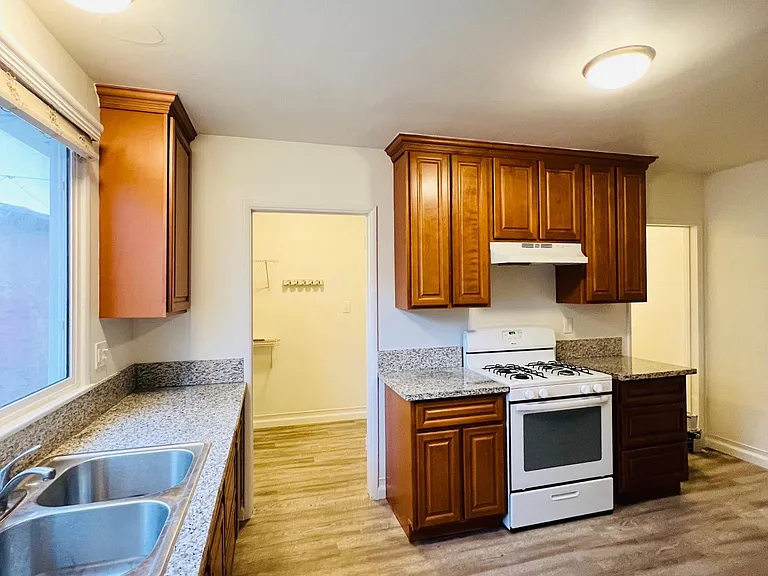 Spacious kitchen/dining area