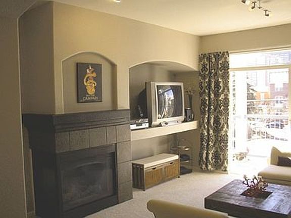 4th image of 1747 Washington St APT 205