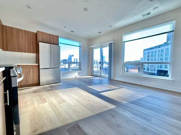 128 W Girard Ave, Philadelphia, PA